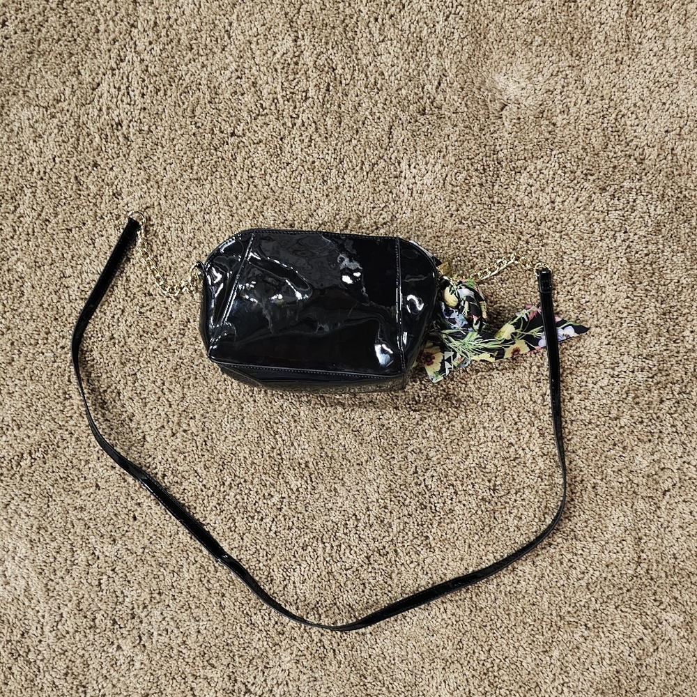 Betsey Johnson Xoanaya Black Faux Patent Leather with Scarf Crossbody Purse - Picture 5 of 5